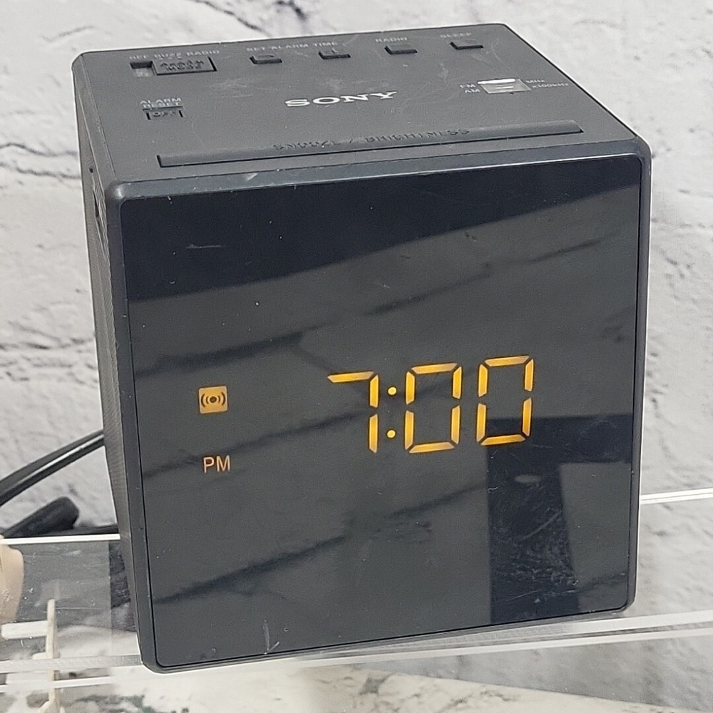 Sony ICF-C1 Desktop Alarm Clock AM FM Radio Black Sony Digital Display Tested